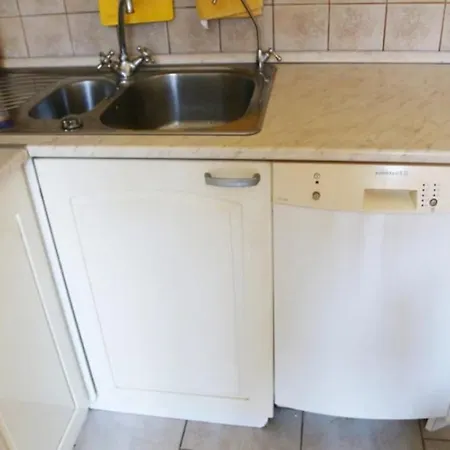 H2 Suites Nyaraló Novo Mesto